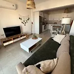 Διαμέρισμα Too Coool 2 Bedroom Ellia