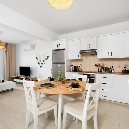 شقة Too Coool 2 Bedroom Ellia