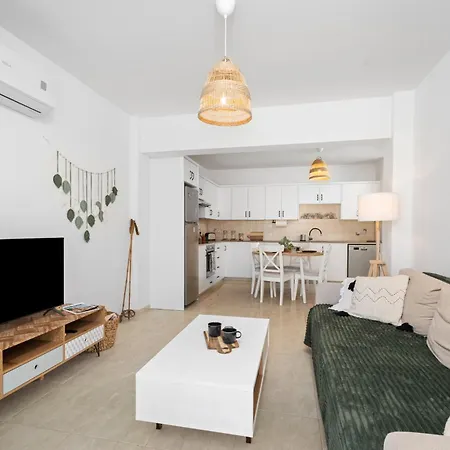 شقة Too Coool 2 Bedroom Ellia باراليمني