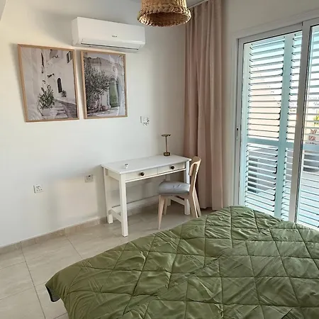 Too Coool 2 Bedroom Ellia *