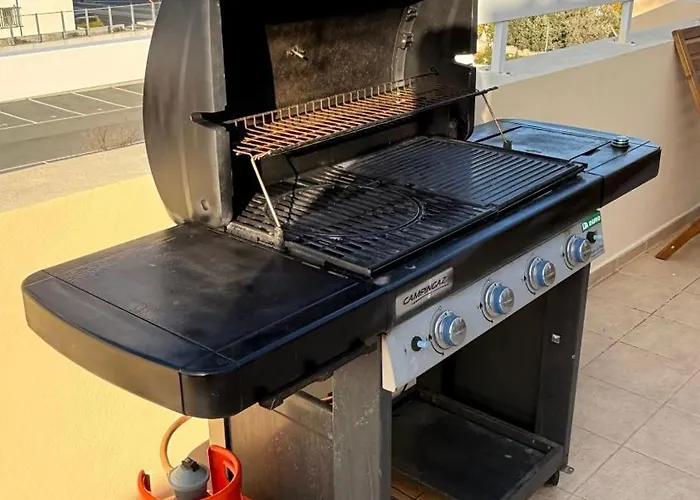 Too Coool 2 Bedroom Panorama Gardens